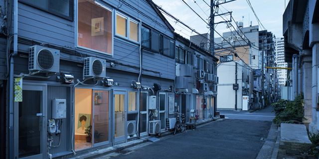La nuova galleria d'arte dalla riconversione di un negozio in Giappone