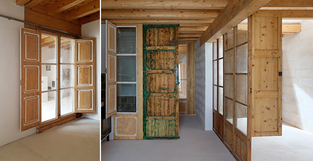 Gli infissi in legno nel social housing di Formentera sono ottenuti da materiali riciclati