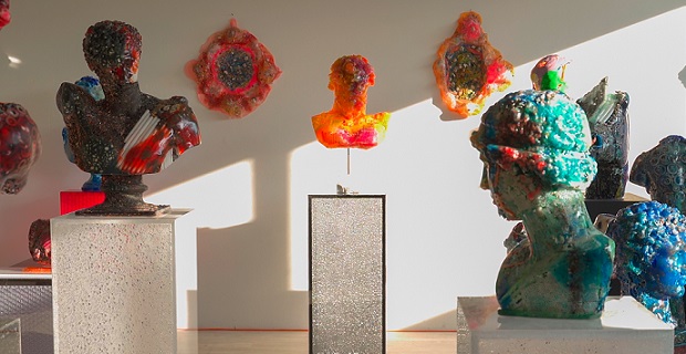 Le sculture in plastica riciclata dell'artista Paolo Nicolai