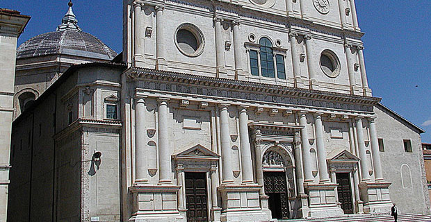 Involucri-edilizi-secondari-legno-chiesa-san-bernardino-a