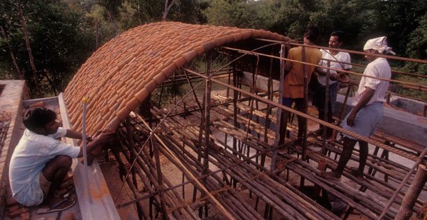 Wall-house-casa-terracotta-h