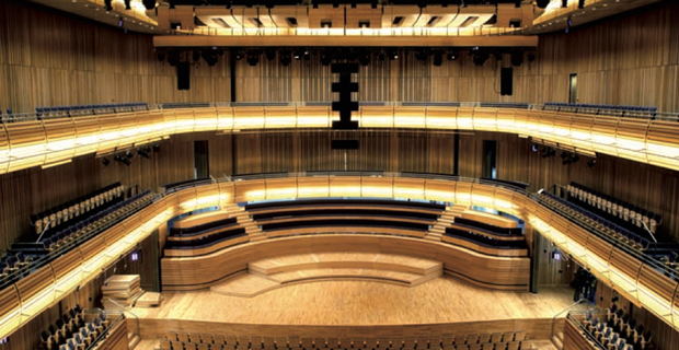 Foto in alto: The Sage Music Center di Gateshead (UK), Foster & Partners