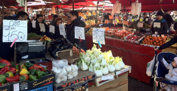 farmers-market-c