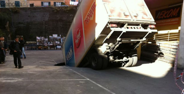 sinkhole-rischio-abusivismo-e