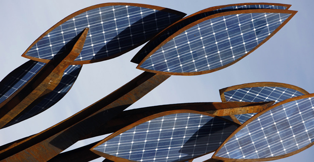 5 alberi fotovoltaici per la produzione di energia Lampione solare fotovoltaico