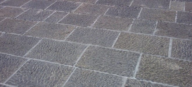 Pulizia Dei Pavimenti In Pietra Naturale