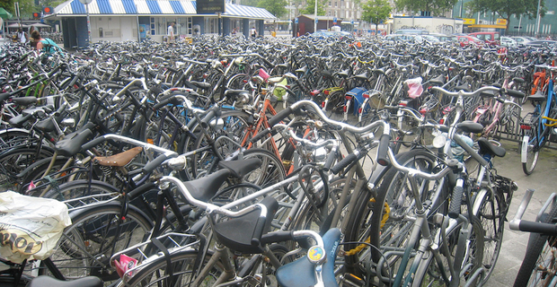 caption: Eindhoven, foto di Dan