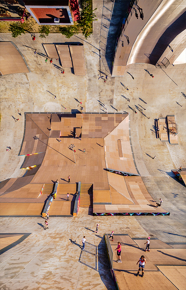 caption: Skate park © Aydin Büyüktas