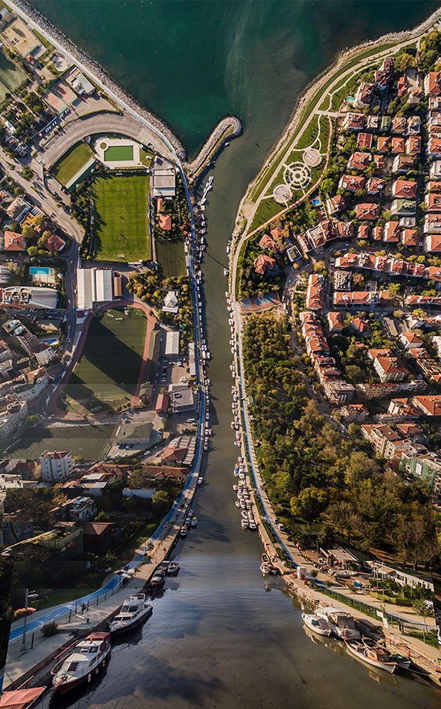 caption: Kurbağalıdere Kadikoy © Aydin Büyüktas