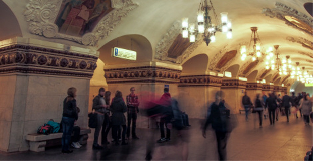 La stazione della metro Kievskaya di Mosca