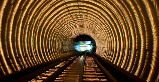  Bund Sightseeing Tunnel di Shangai
