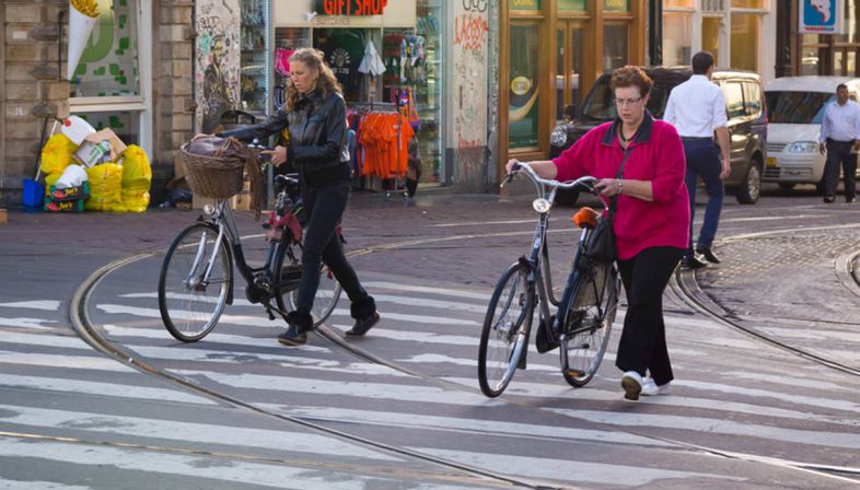 ciclisti automobilisti regole f