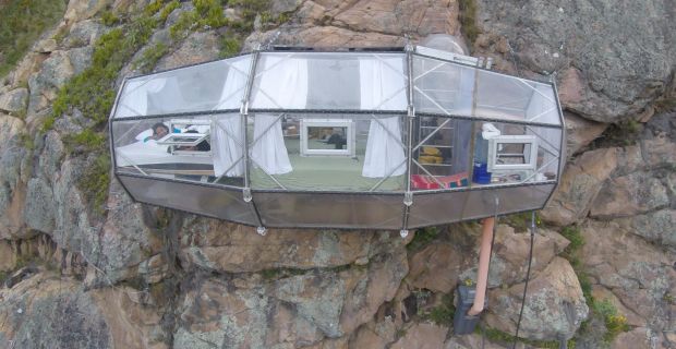 Le skylodge suites realizzate con materiali resistenti agli agenti atmosferici e riciclabili