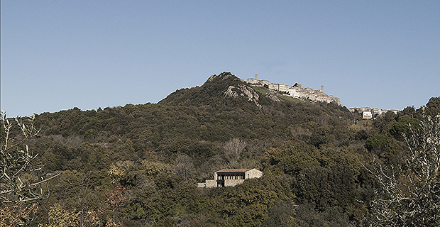 L'orografia del territorio e il progetto di casa di Giulio Basili