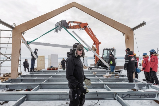  L'assemblaggio in cantiere della di Frame nell'Artico. Foto: Paolo Verzone.