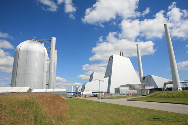 caption: L'impianto di Avedore per la produzione di energia pulita a Copenhagen. Foto da dbdh.dk