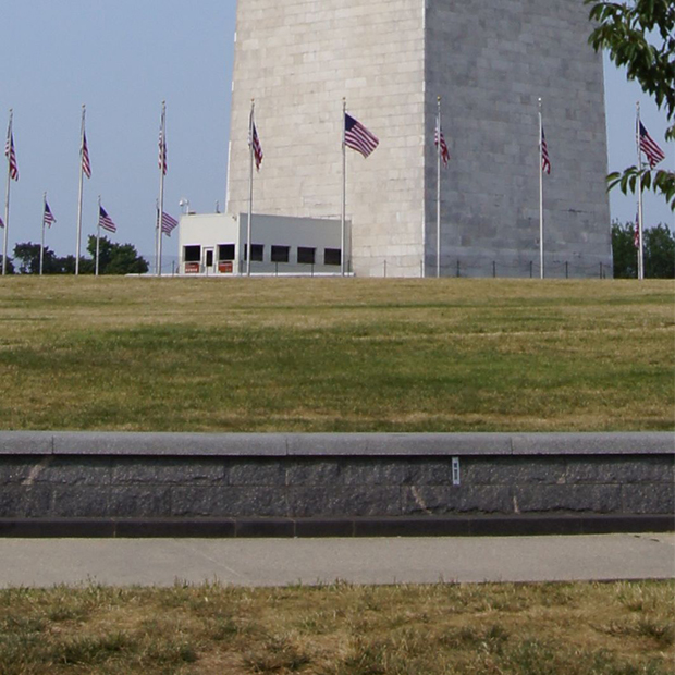  Washington Monument e il muro ha-ha.