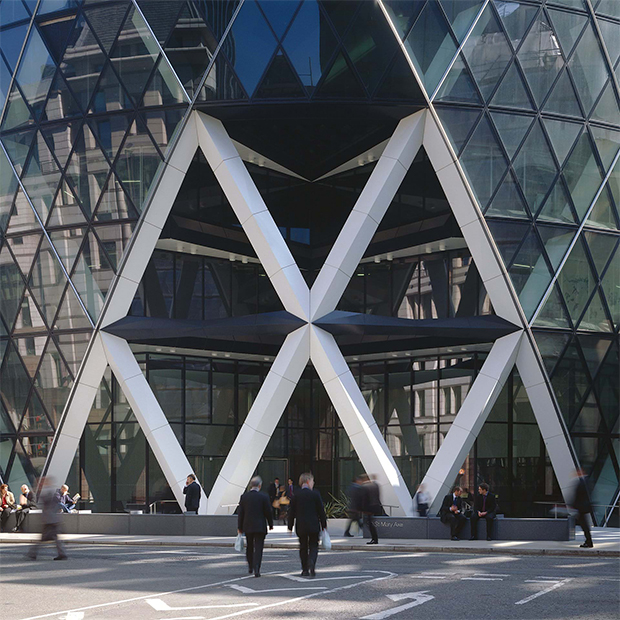 Ingresso del 30 St Mary Axe a Londra