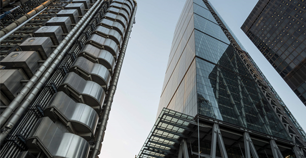 Leadenhall e Lloyd's building di Richard Roger a Londra.