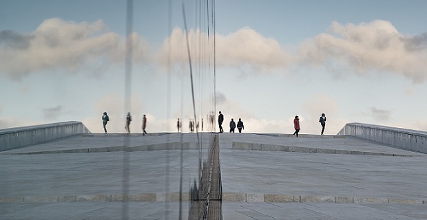 caption:Oslo Opera, di Snøhetta, foto di Arkiv