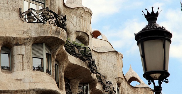 antoni gaudi casa mila pedrera